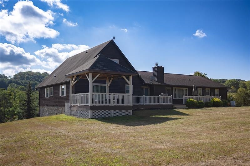 143 MOORCLIFFE LN