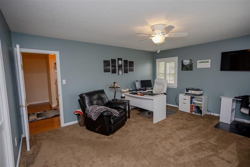 143 MOORCLIFFE LN