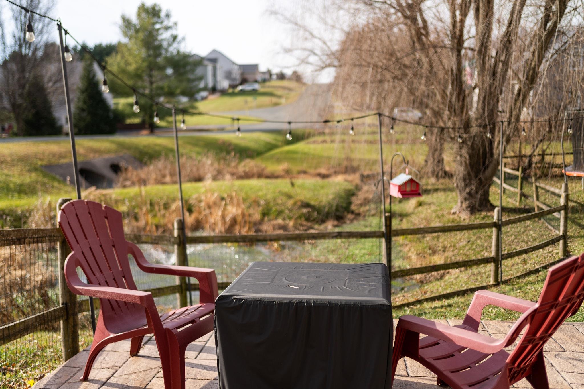 3 LINDBURGH DR