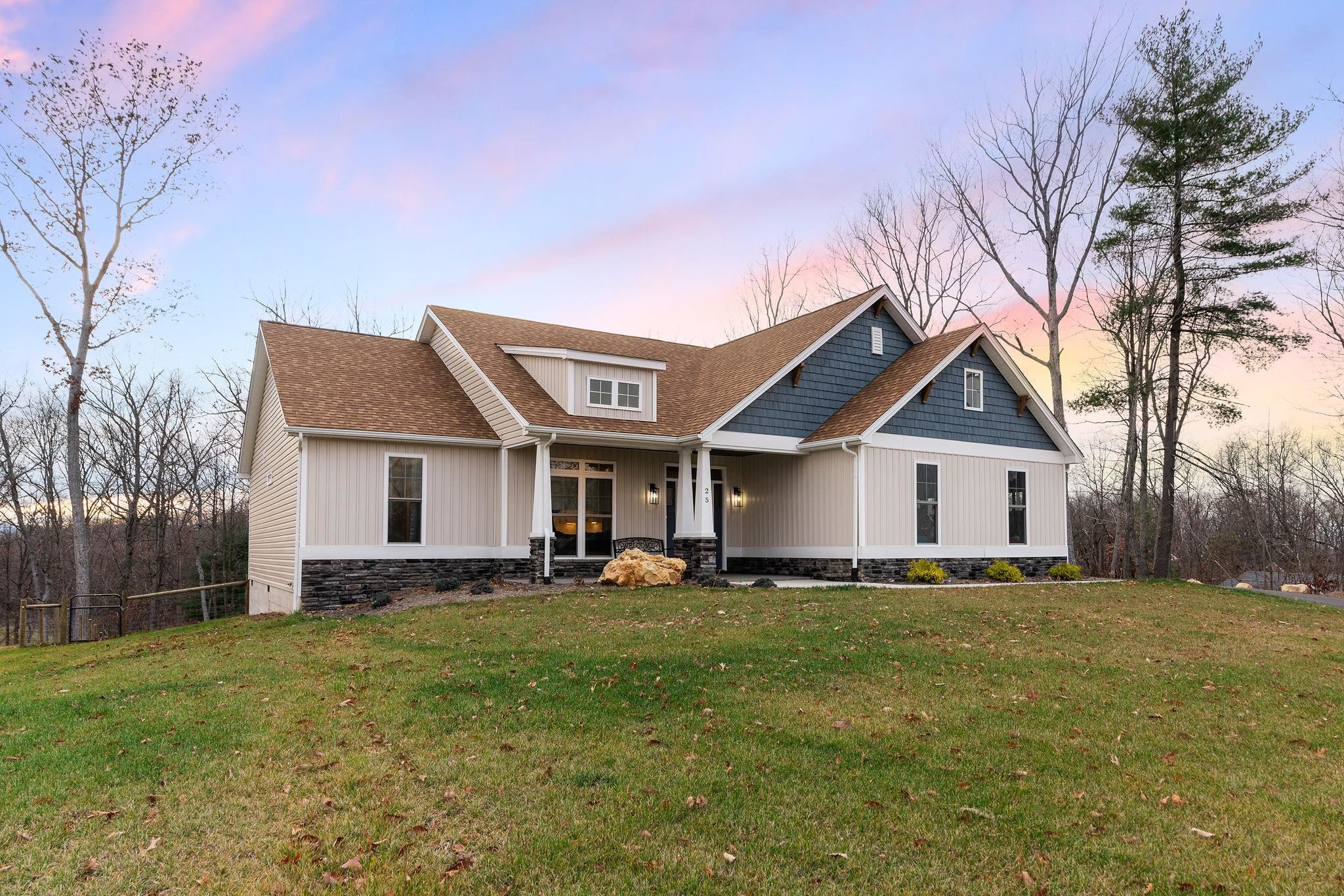 25 VALLEY MANOR DR