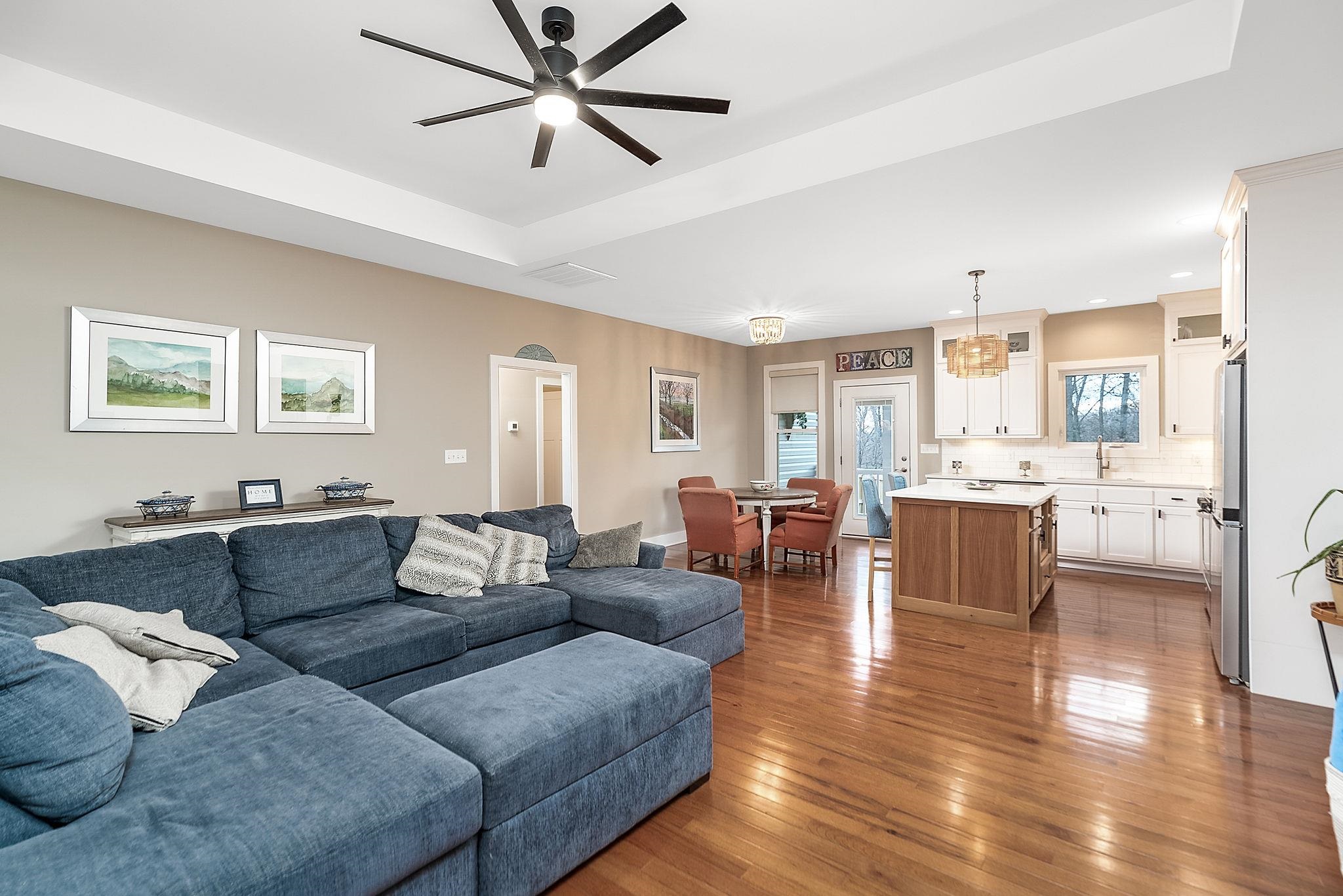 25 VALLEY MANOR DR