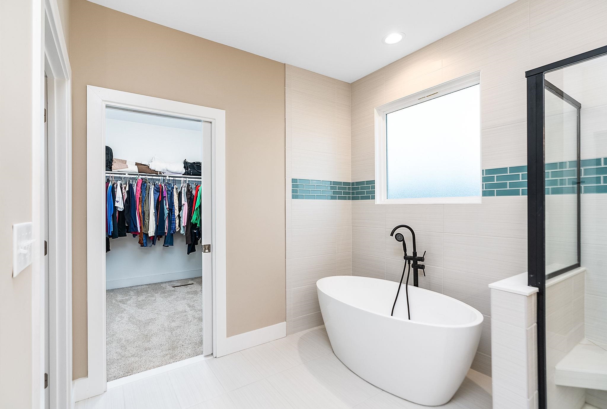 25 VALLEY MANOR DR