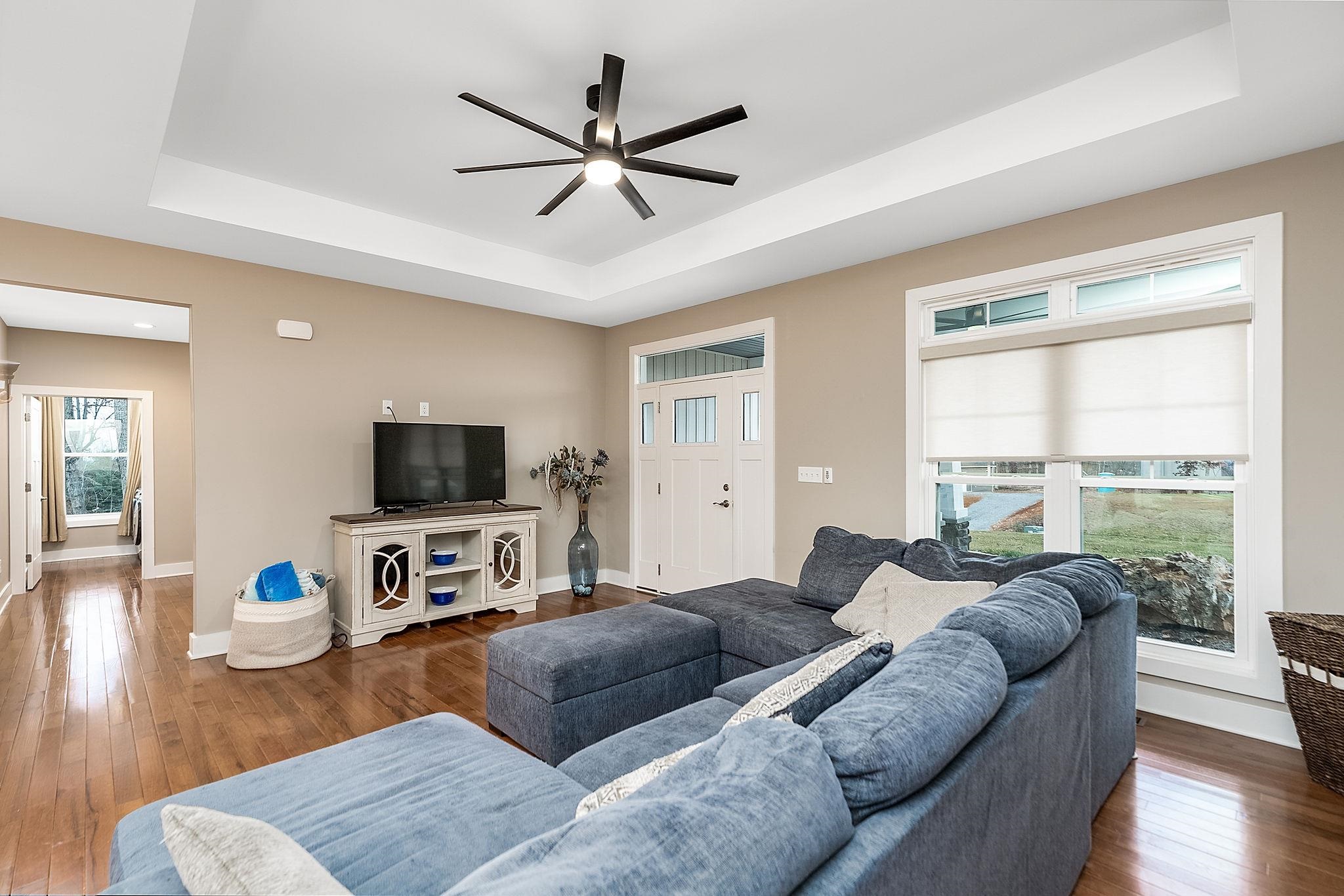 25 VALLEY MANOR DR