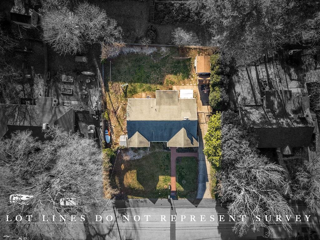 1024 WARWICK DR