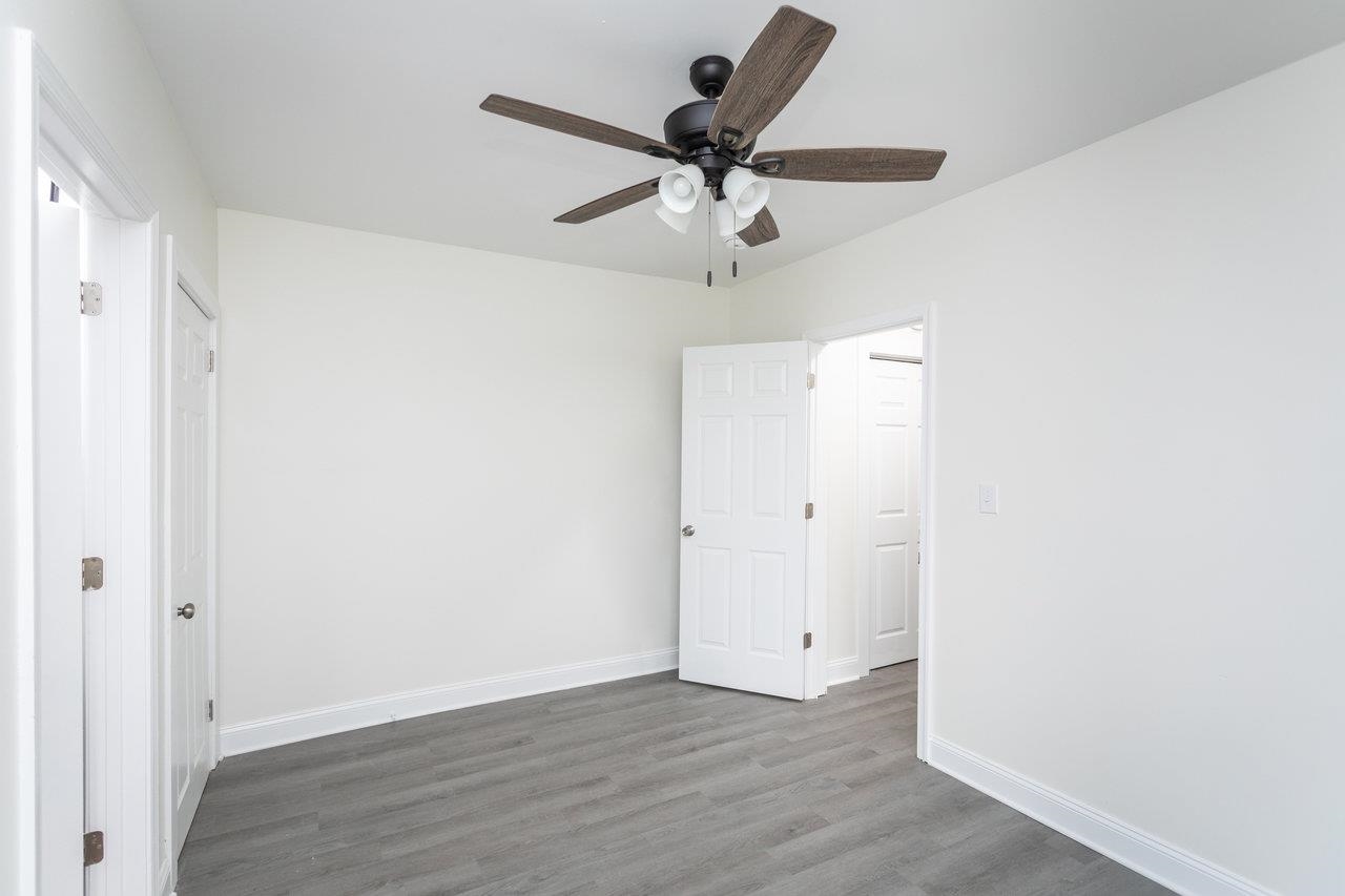 253 N AUGUSTA AVE