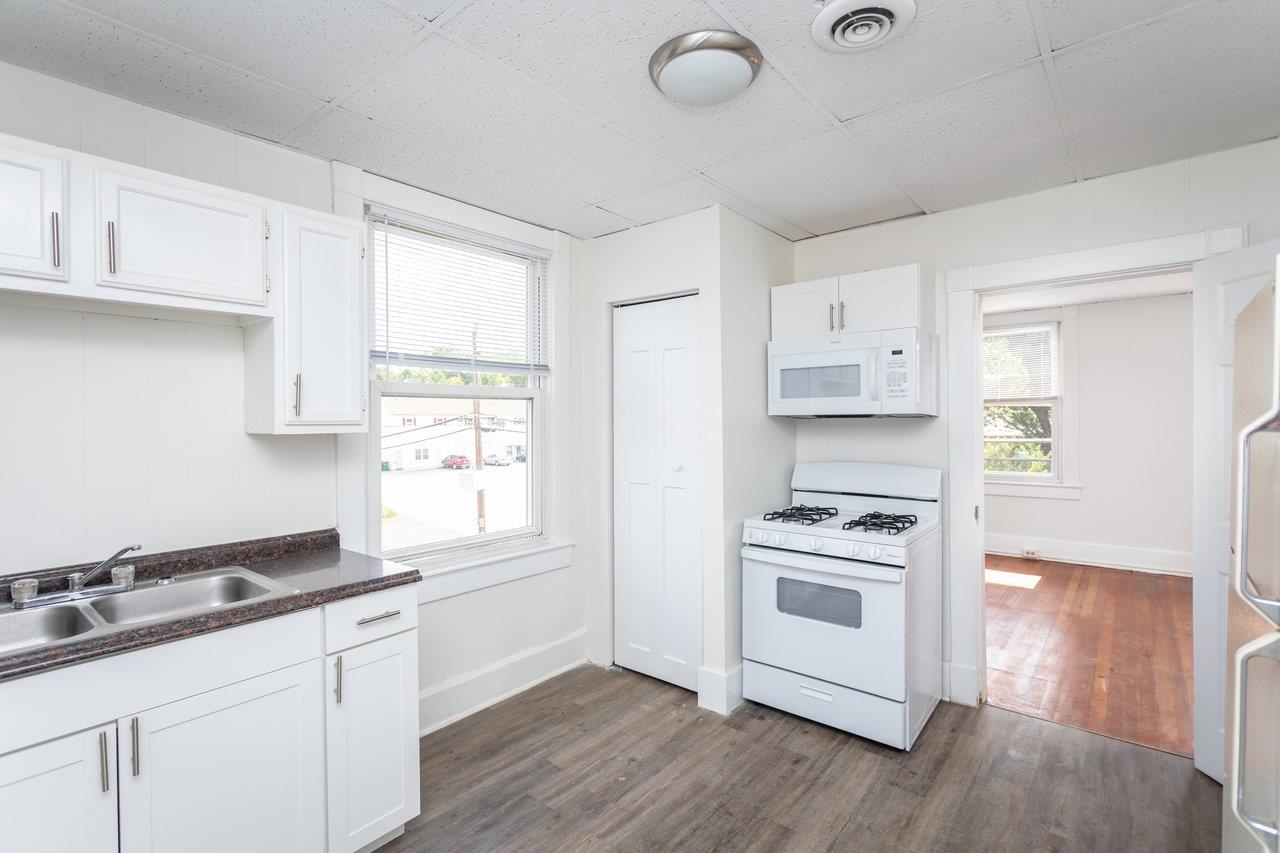 253 N AUGUSTA AVE