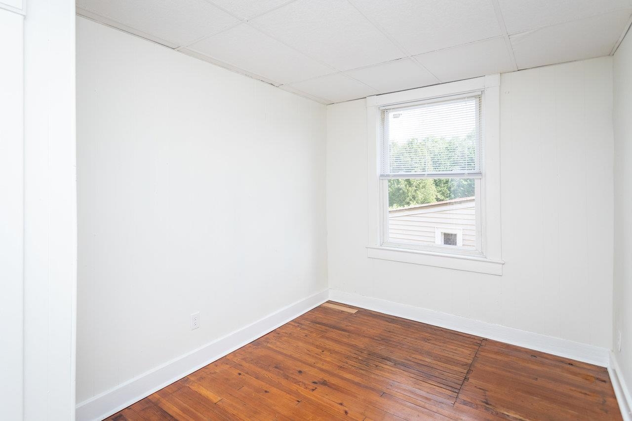 253 N AUGUSTA AVE