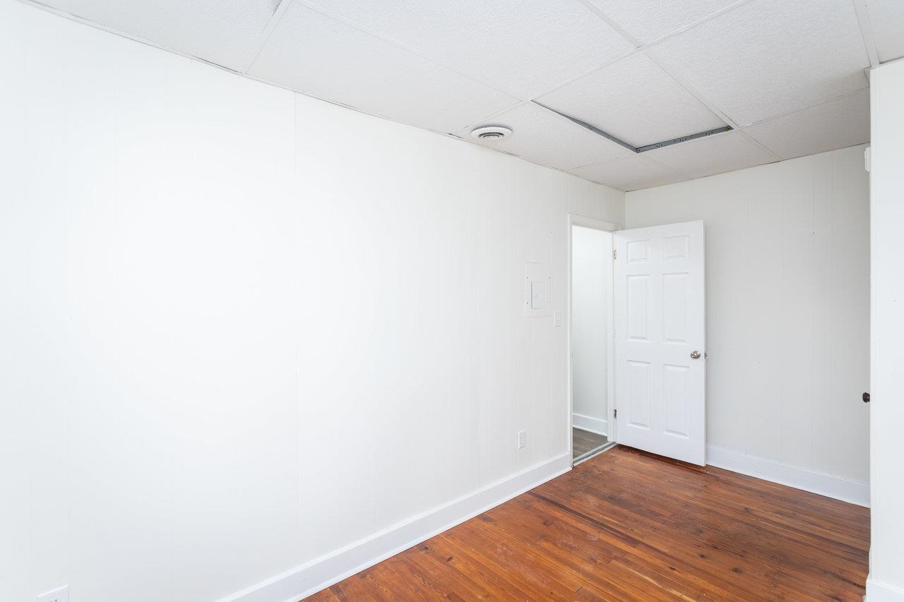 253 N AUGUSTA AVE