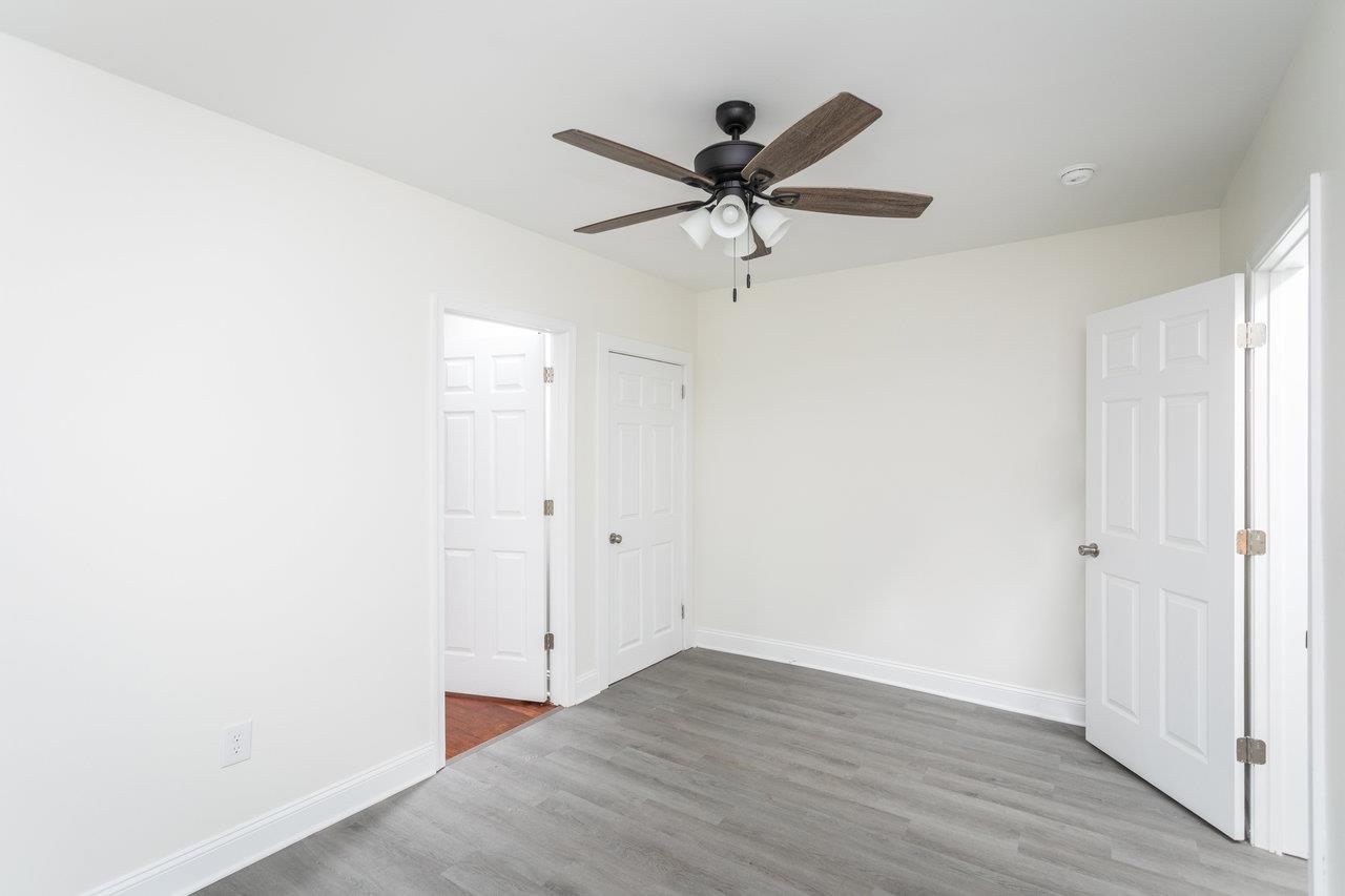 253 N AUGUSTA AVE