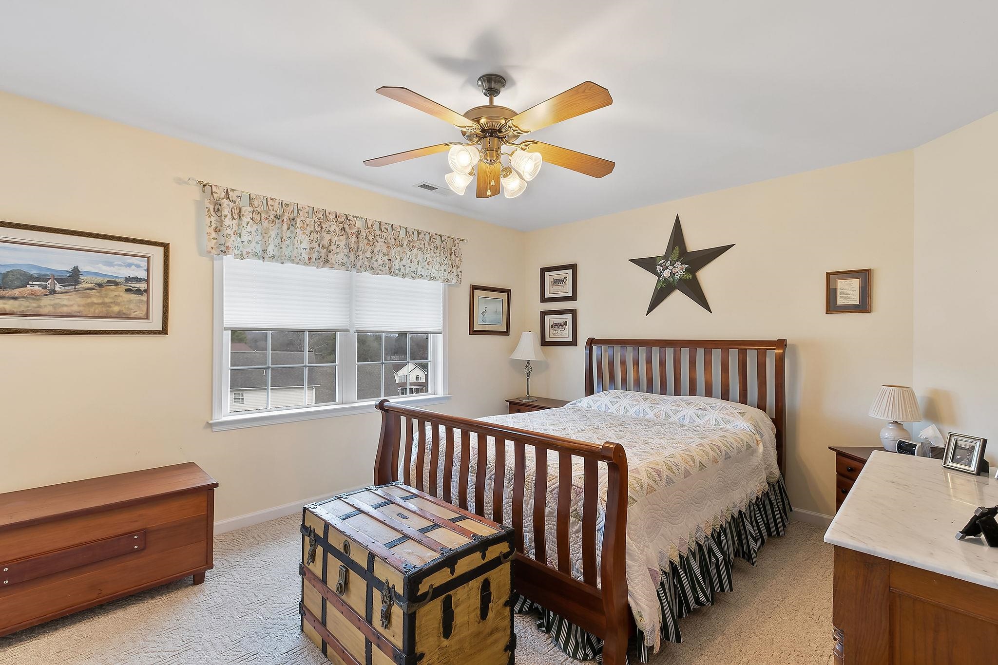 102 SHAWN CIR
