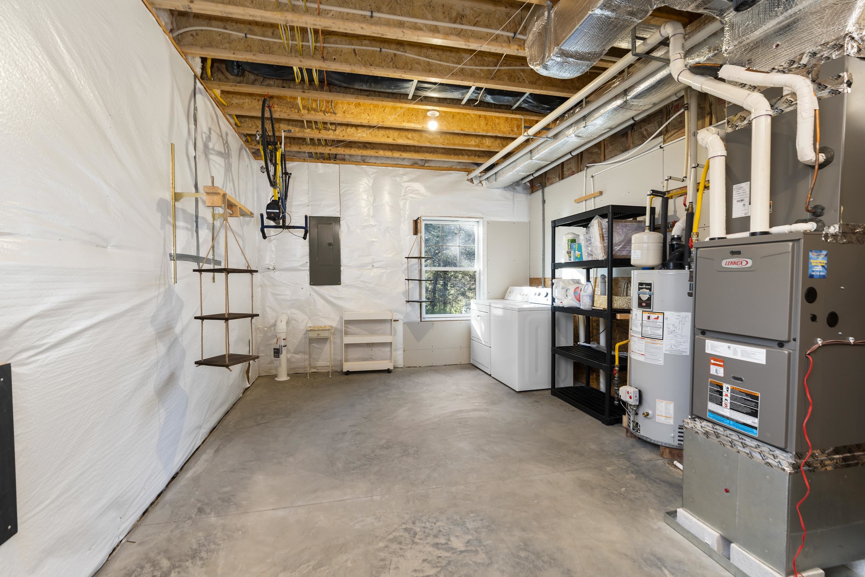 561 MYERS AVE