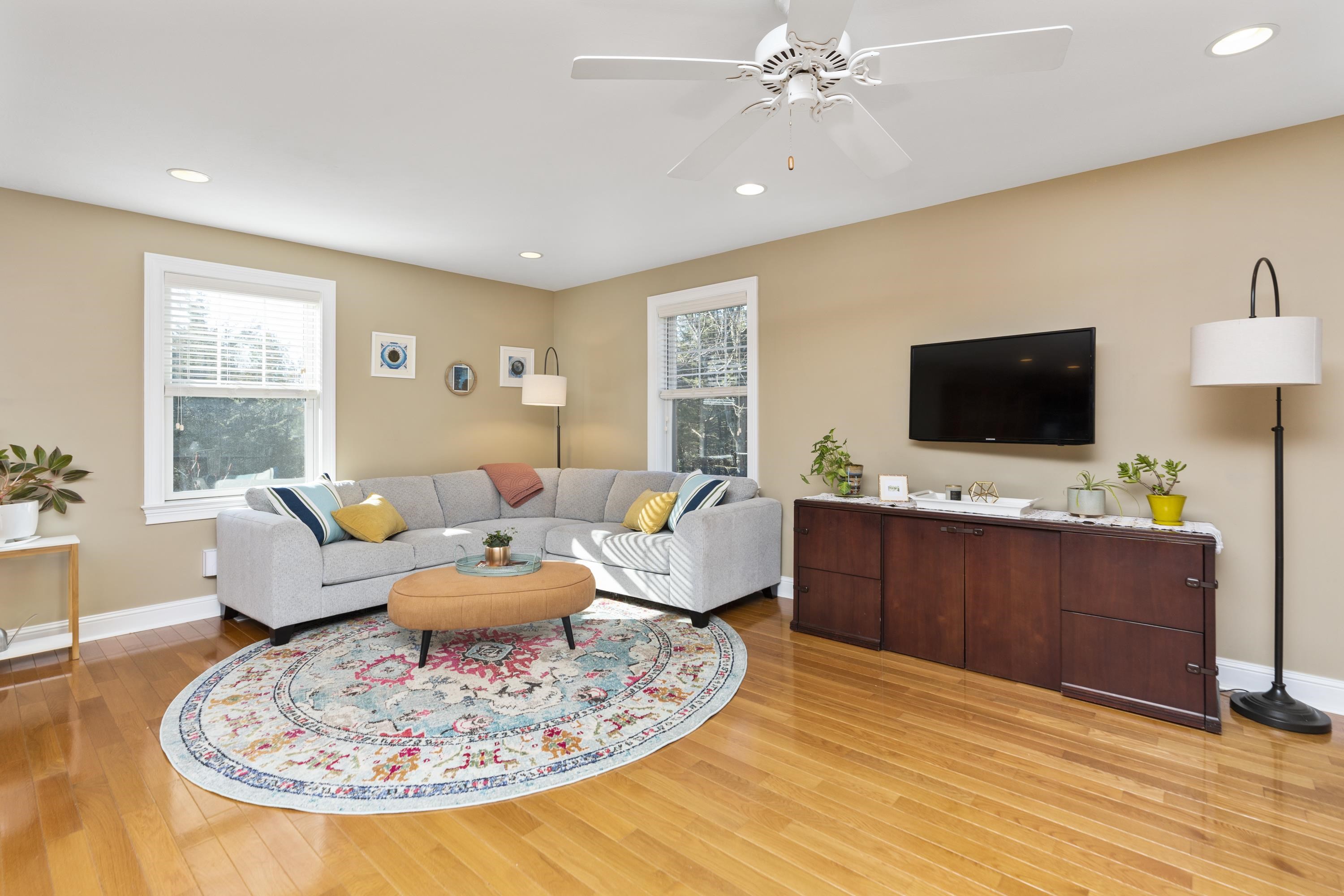 561 MYERS AVE