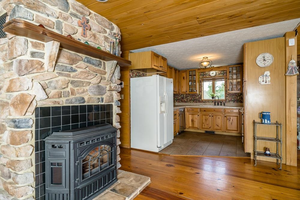 2101 CEDAR GROVE RD
