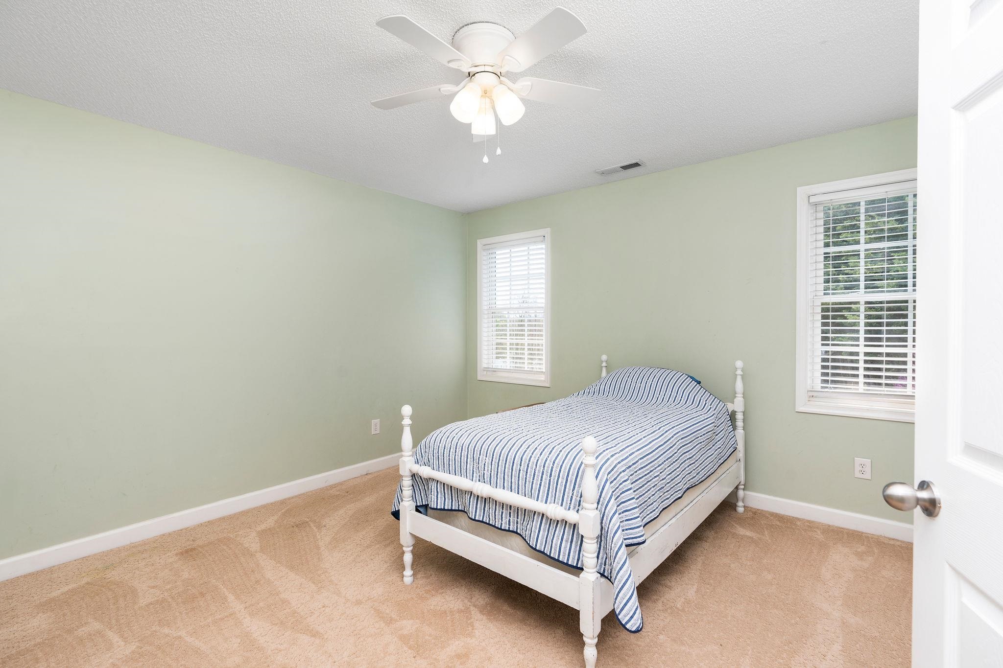 1632 CHATHAM RD