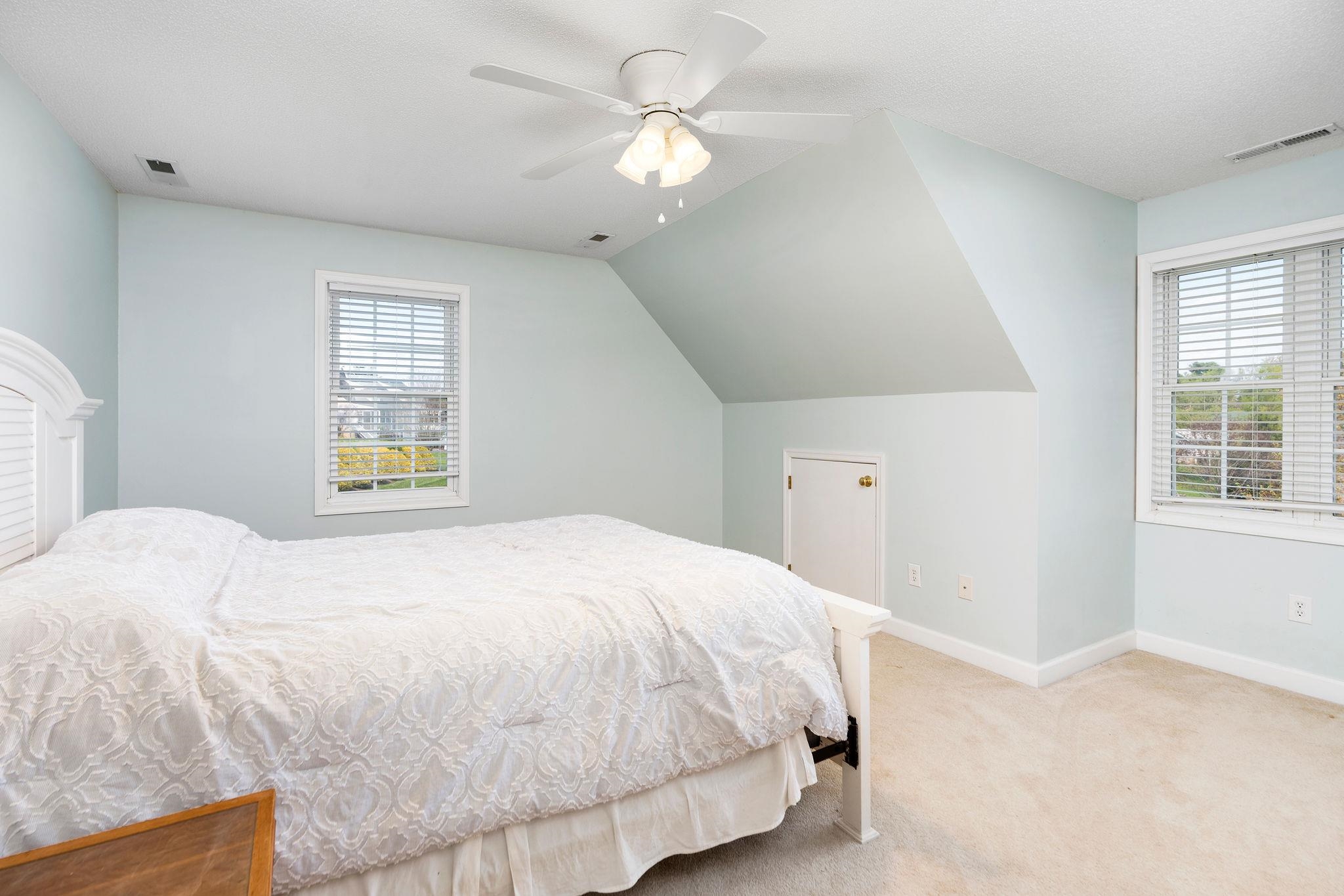 1632 CHATHAM RD