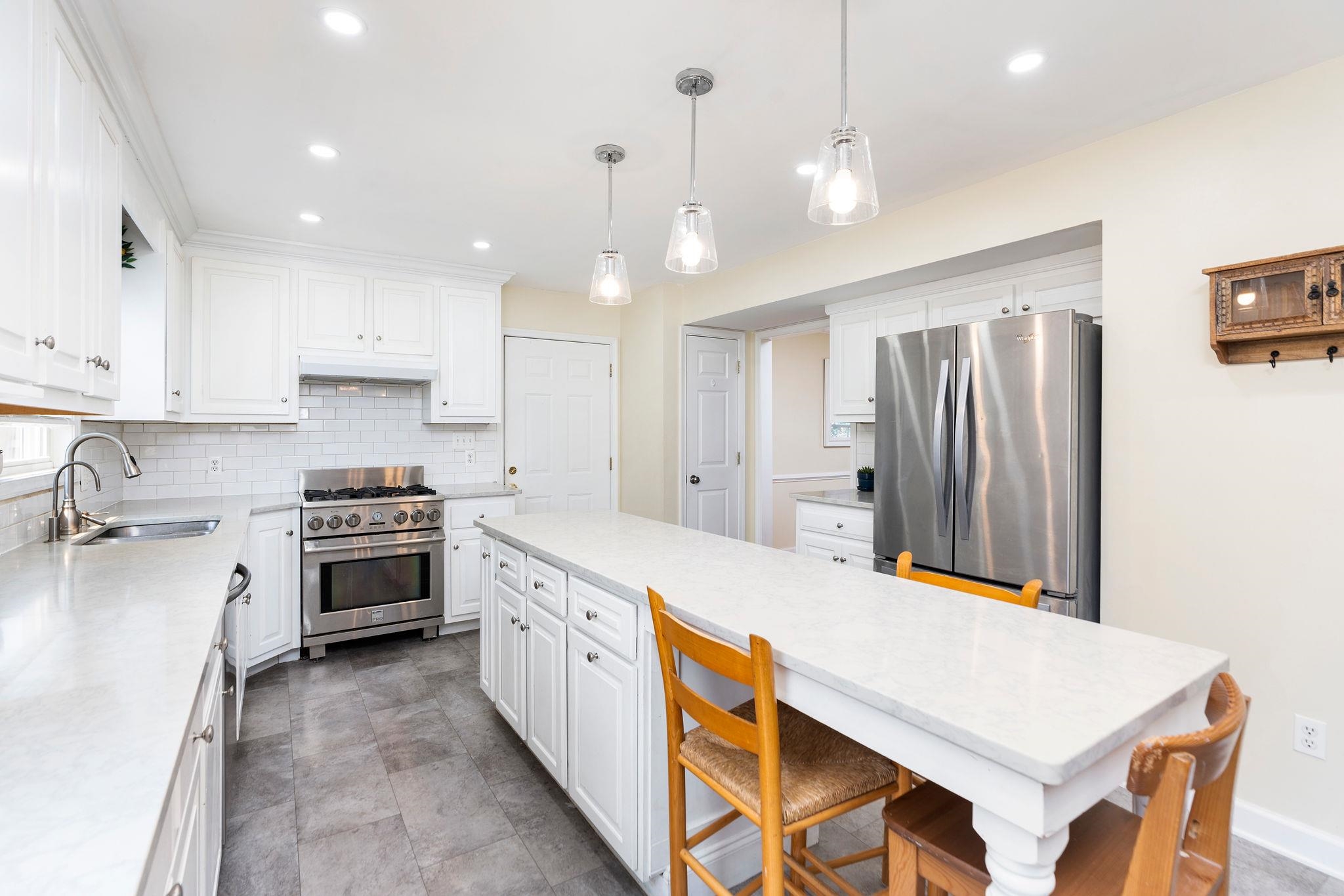 1632 CHATHAM RD