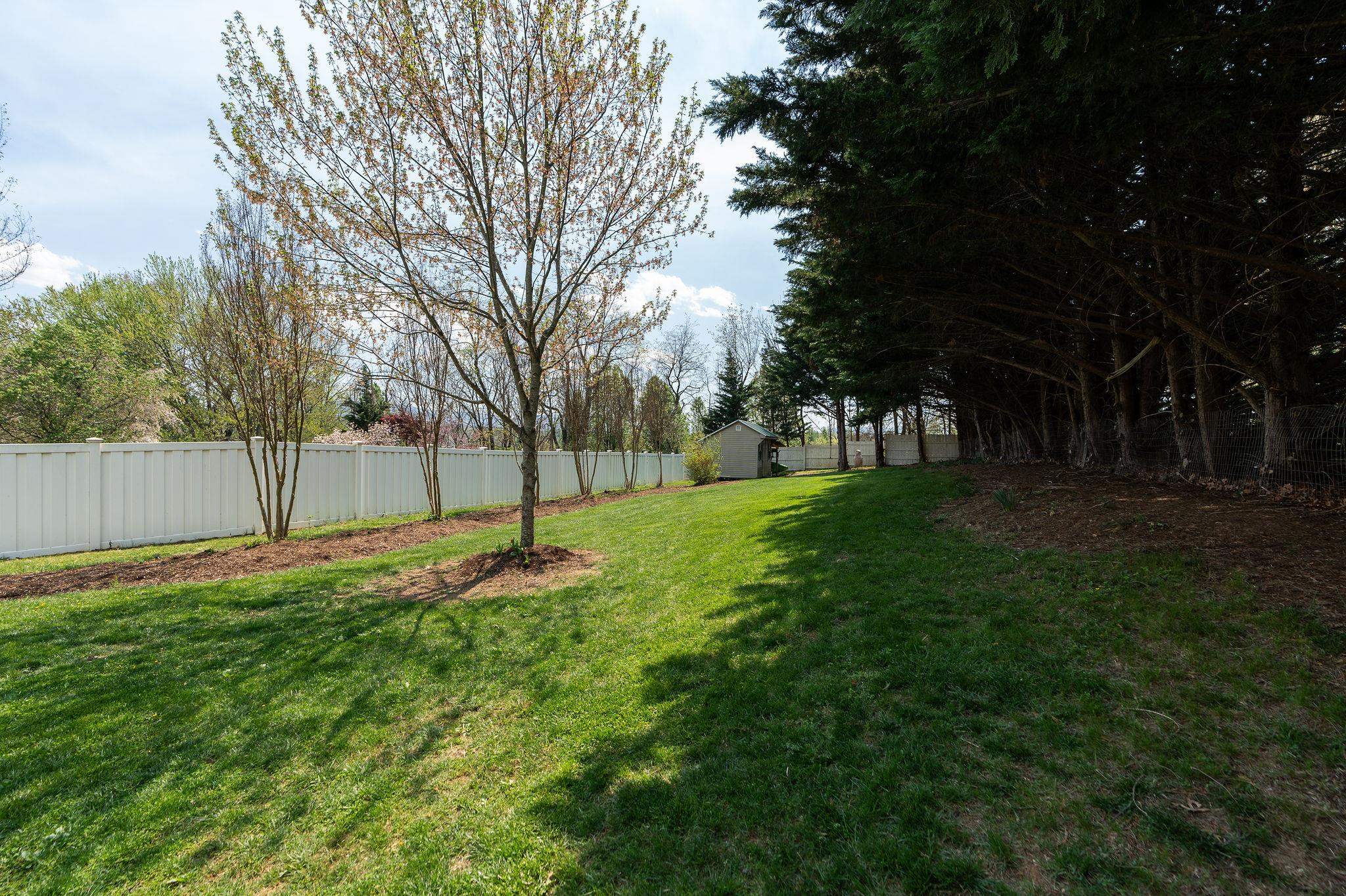 1632 CHATHAM RD