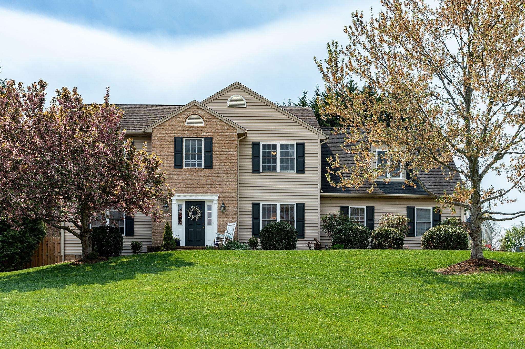 1632 CHATHAM RD
