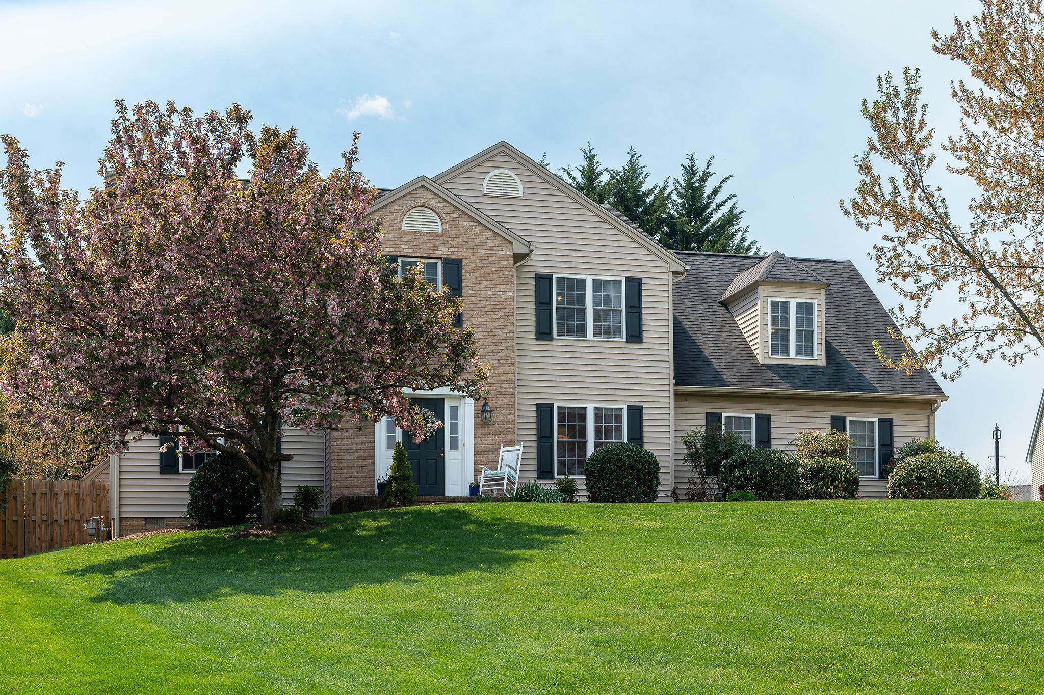 1632 CHATHAM RD