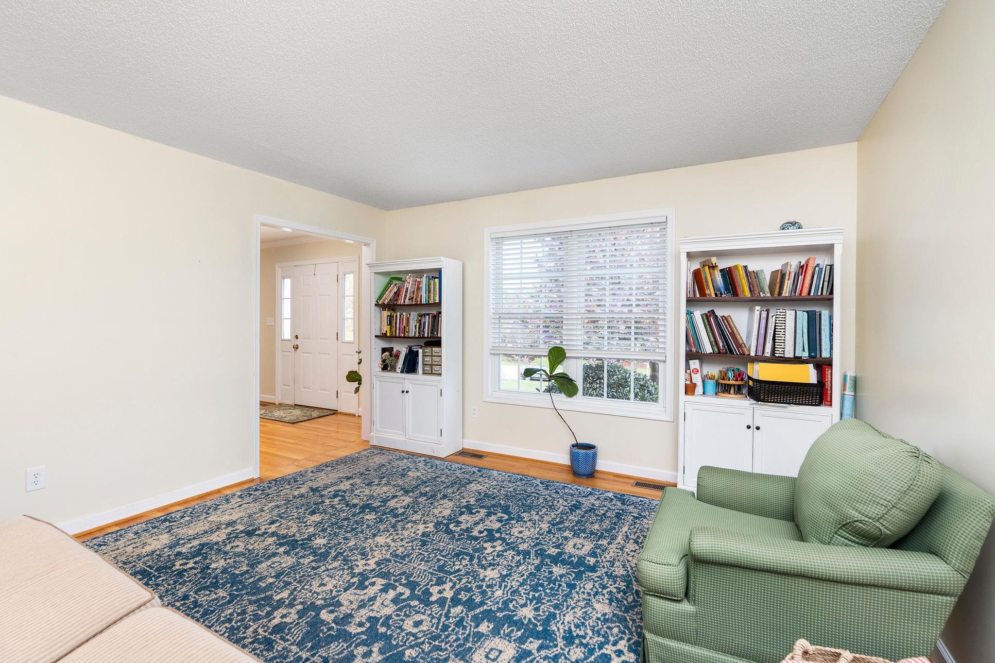 1632 CHATHAM RD