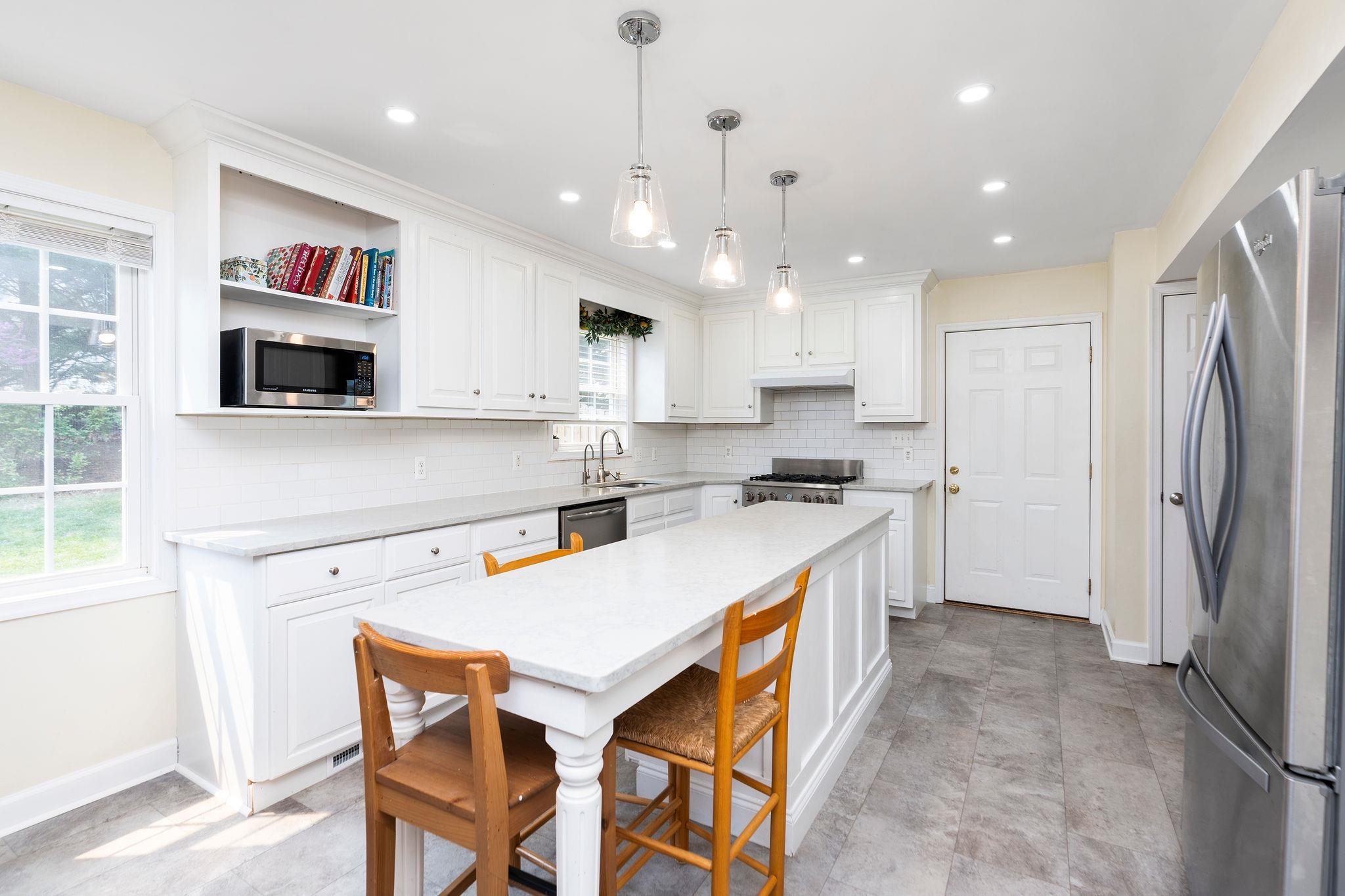 1632 CHATHAM RD
