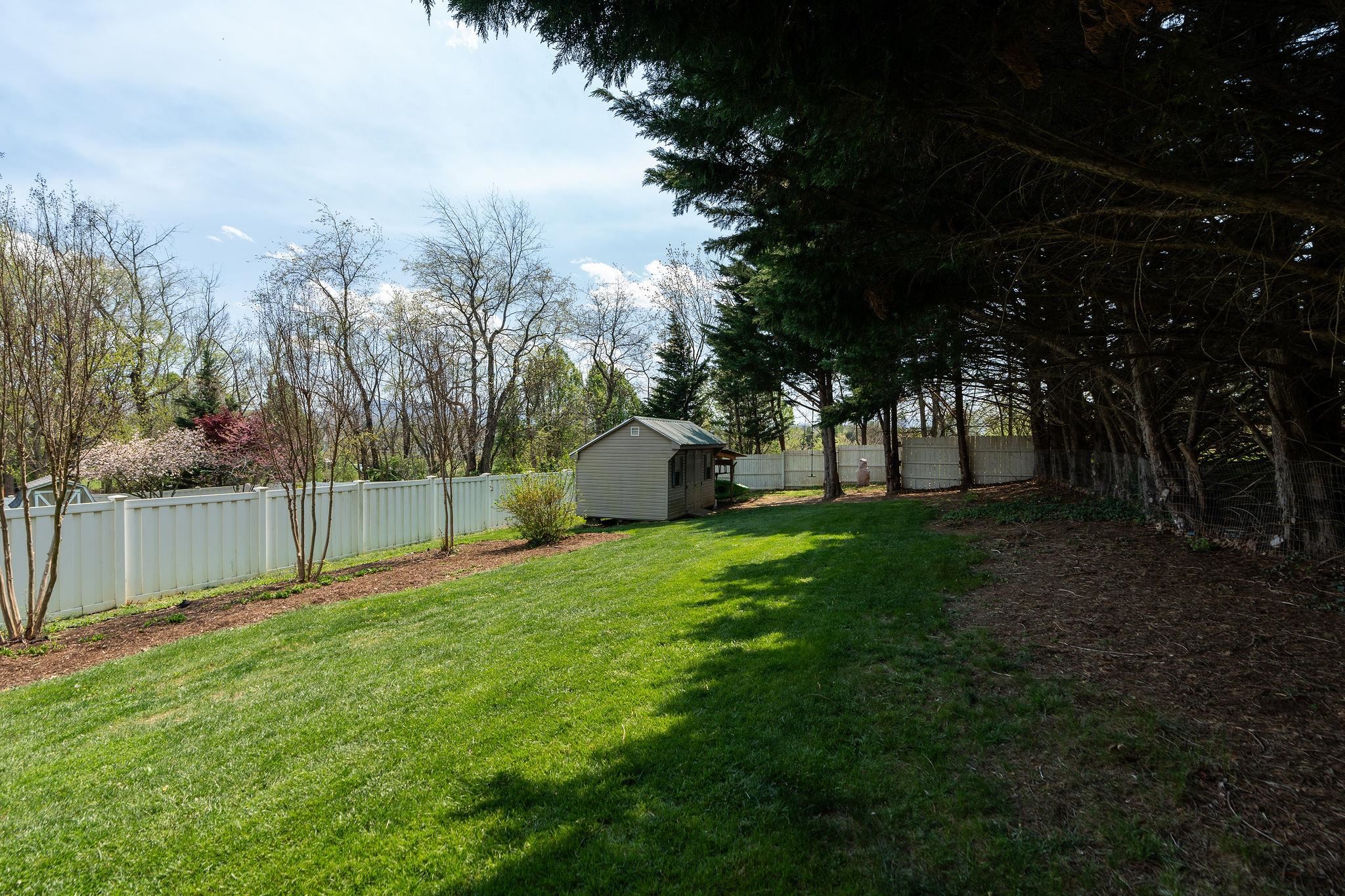 1632 CHATHAM RD