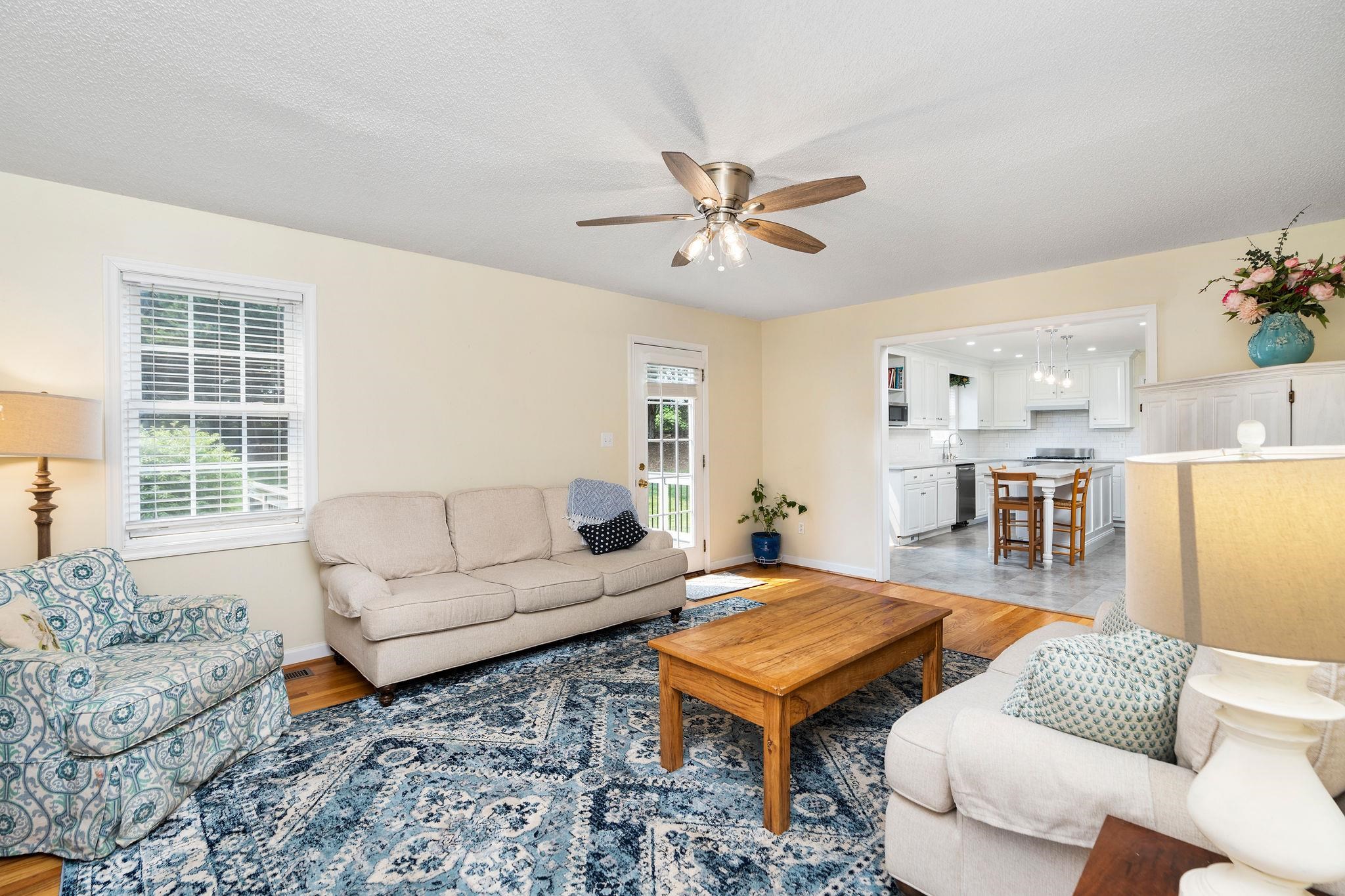 1632 CHATHAM RD