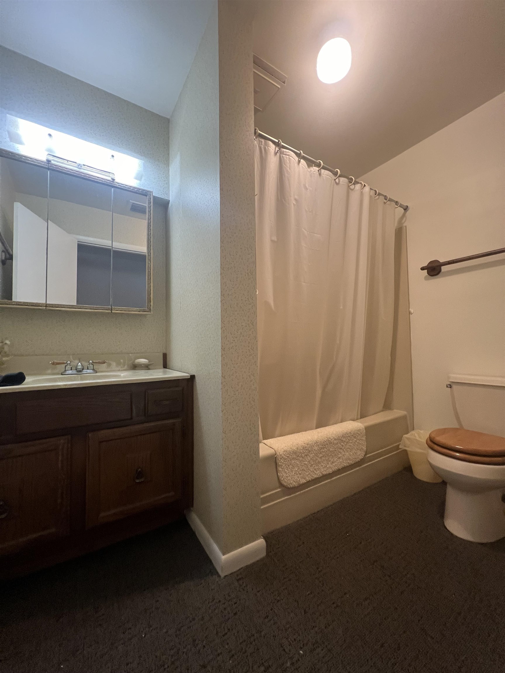 1970 OLD GREENVILLE RD