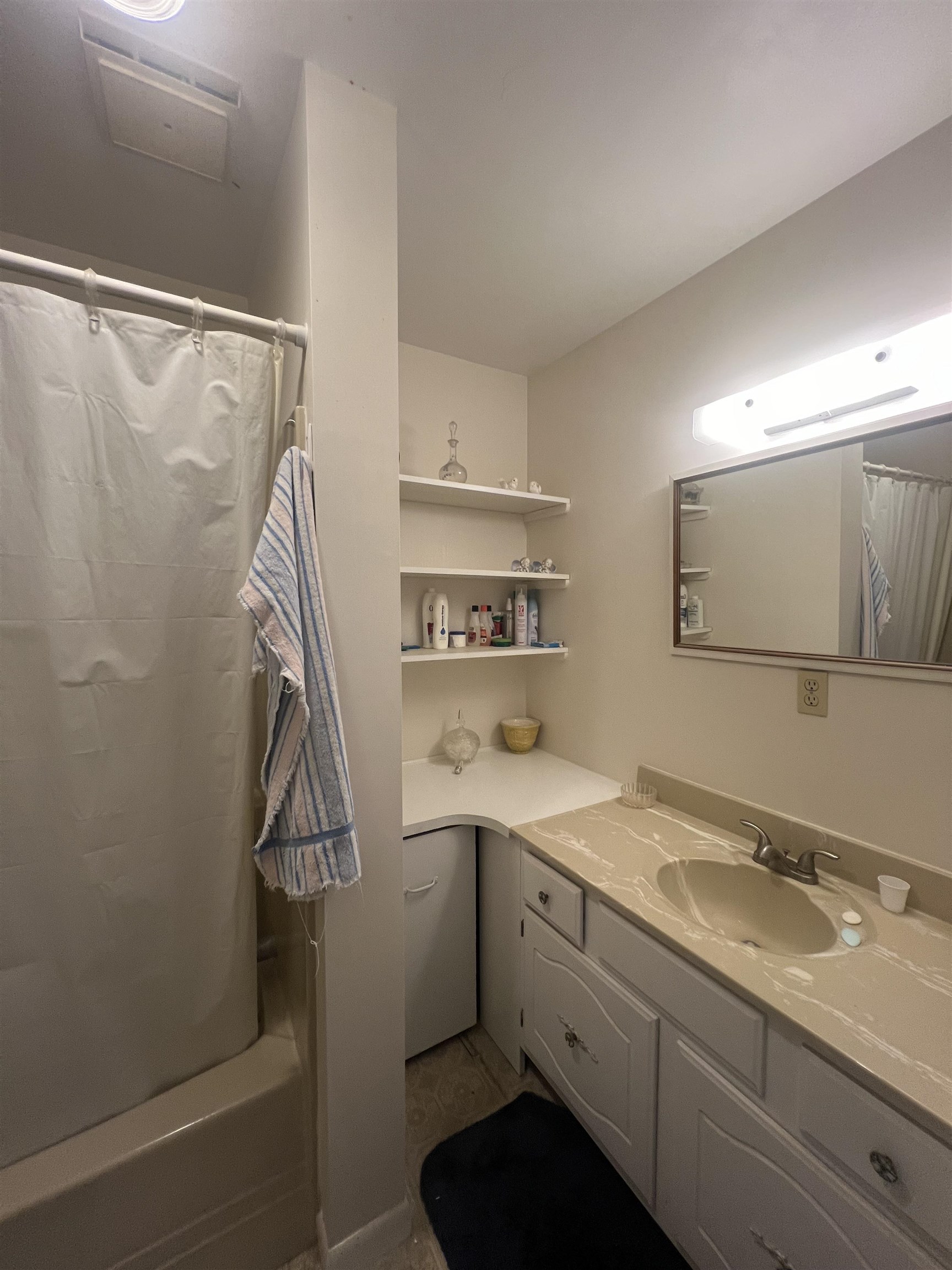 1970 OLD GREENVILLE RD