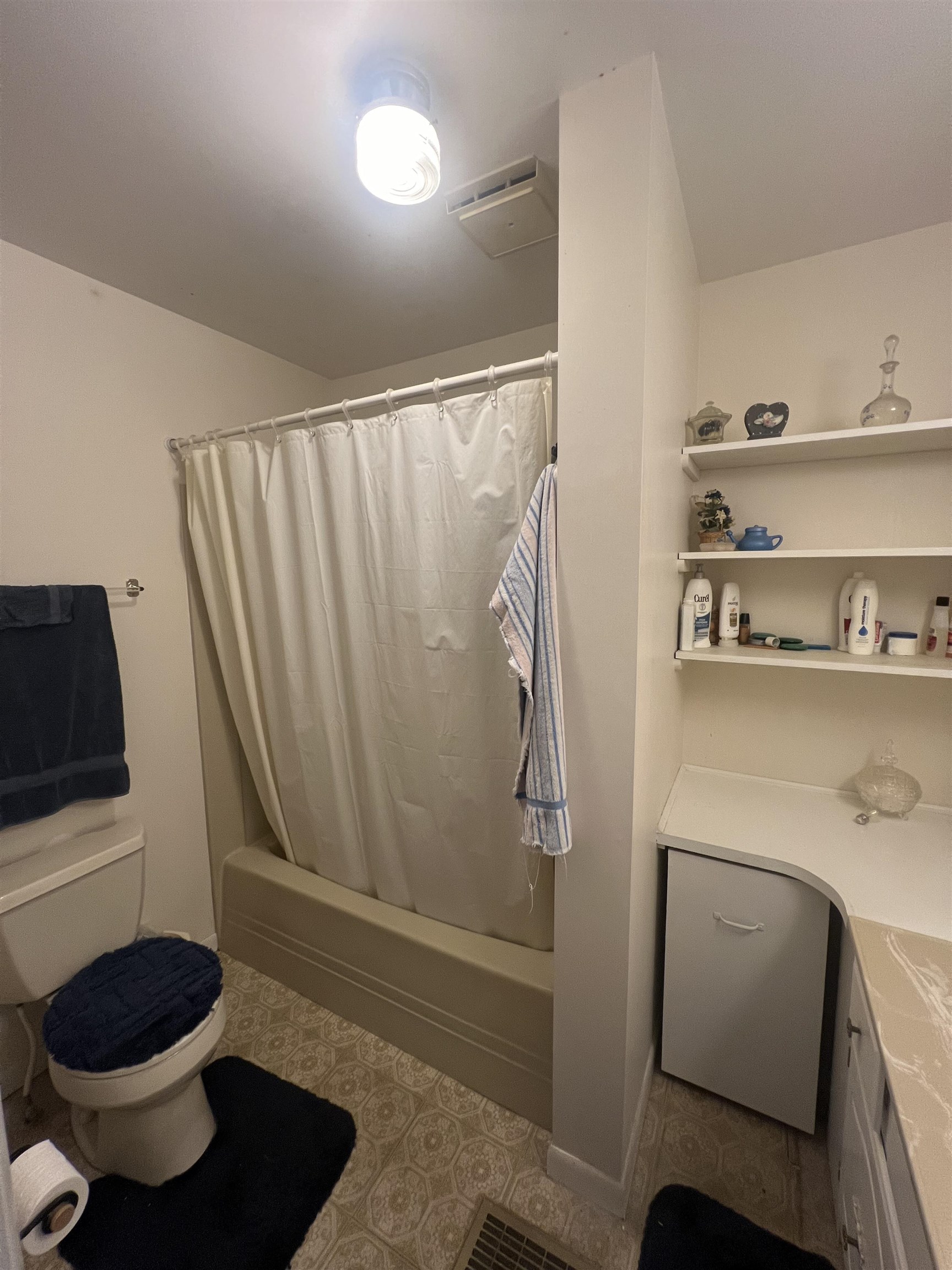 1970 OLD GREENVILLE RD