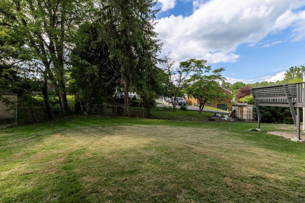 116 VALLEY RD