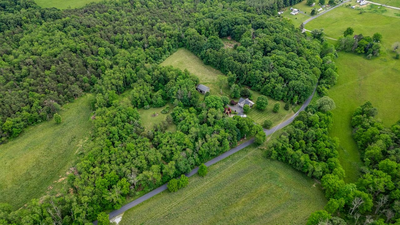 422 BOWMAN SPRINGS RD