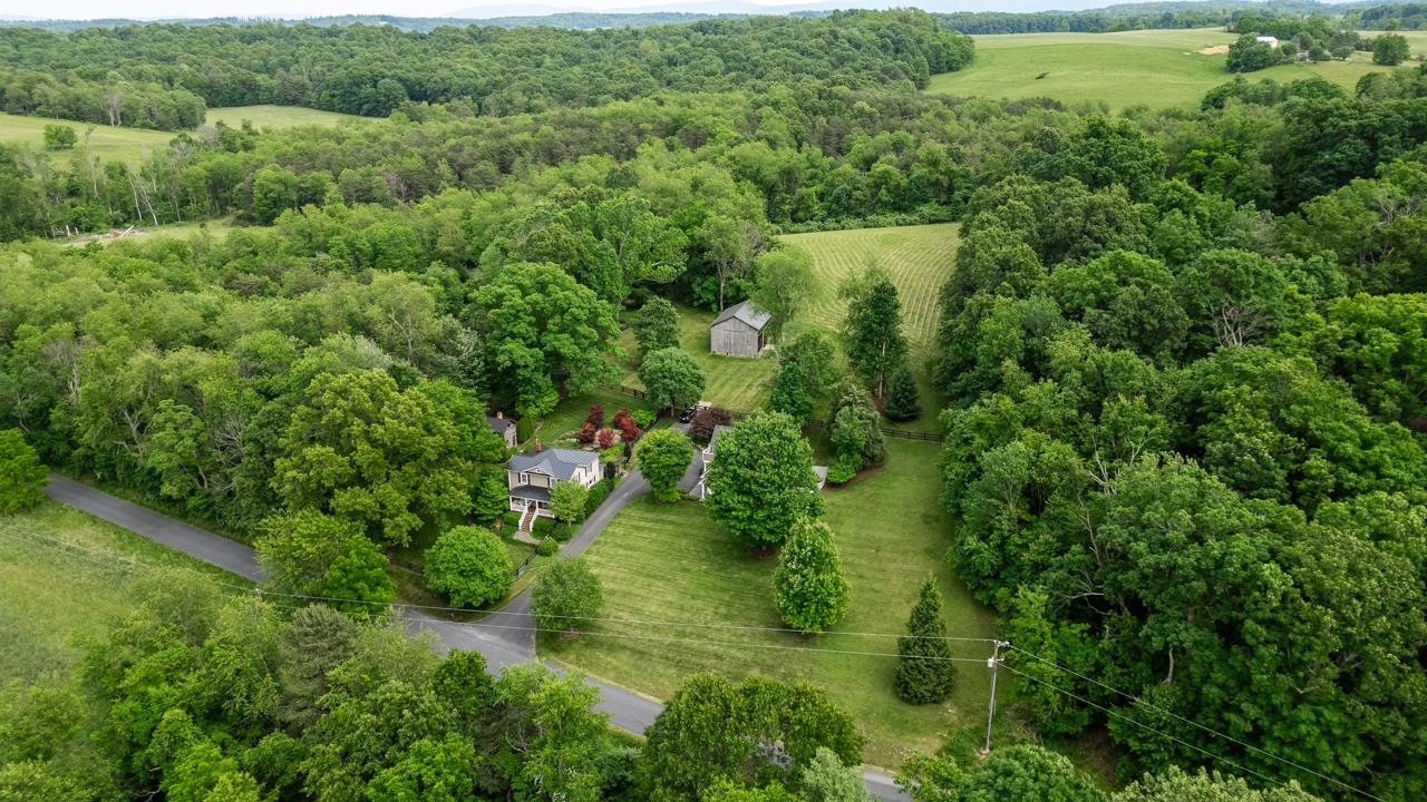 422 BOWMAN SPRINGS RD