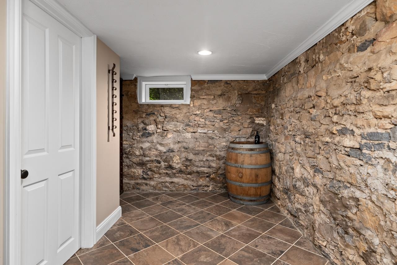 422 BOWMAN SPRINGS RD