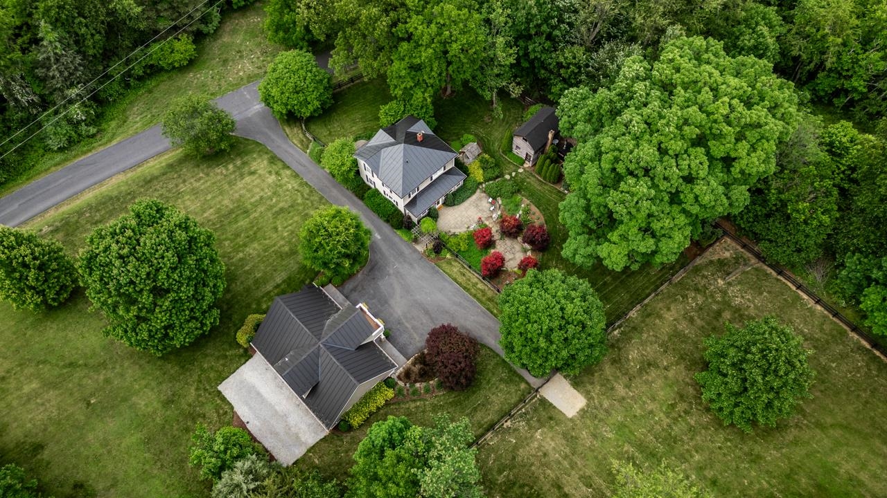 422 BOWMAN SPRINGS RD