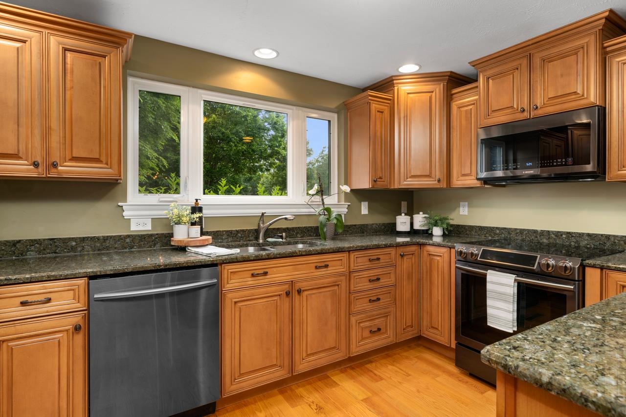 422 BOWMAN SPRINGS RD