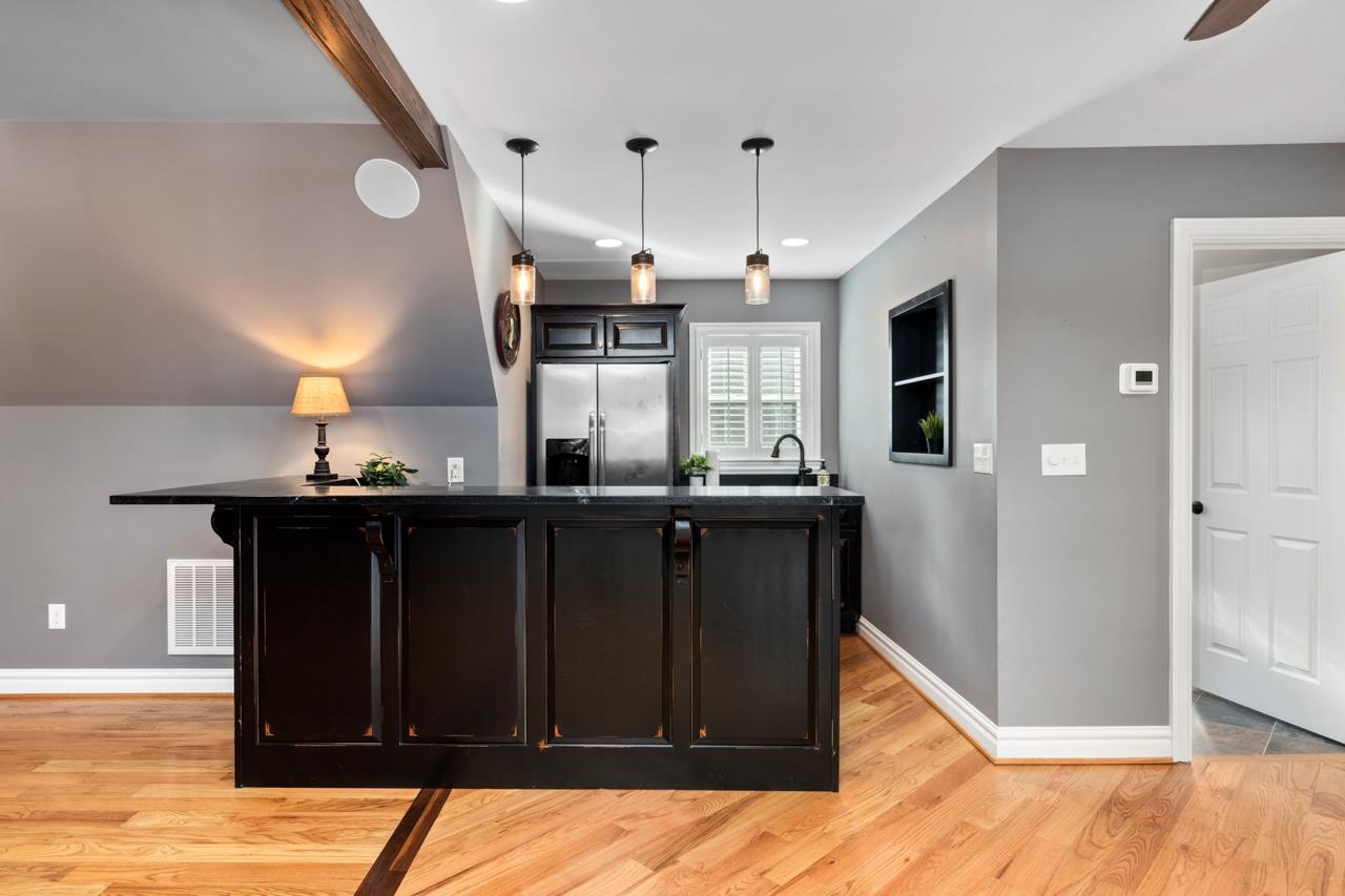 422 BOWMAN SPRINGS RD