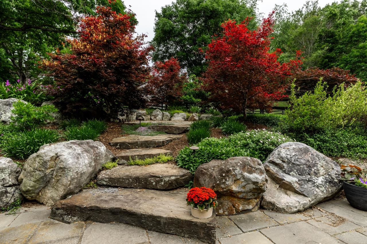 422 BOWMAN SPRINGS RD