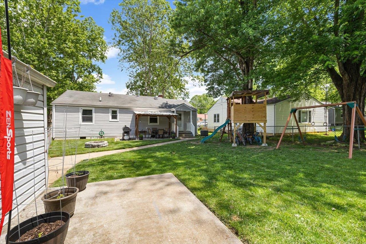 232 RIVER RD