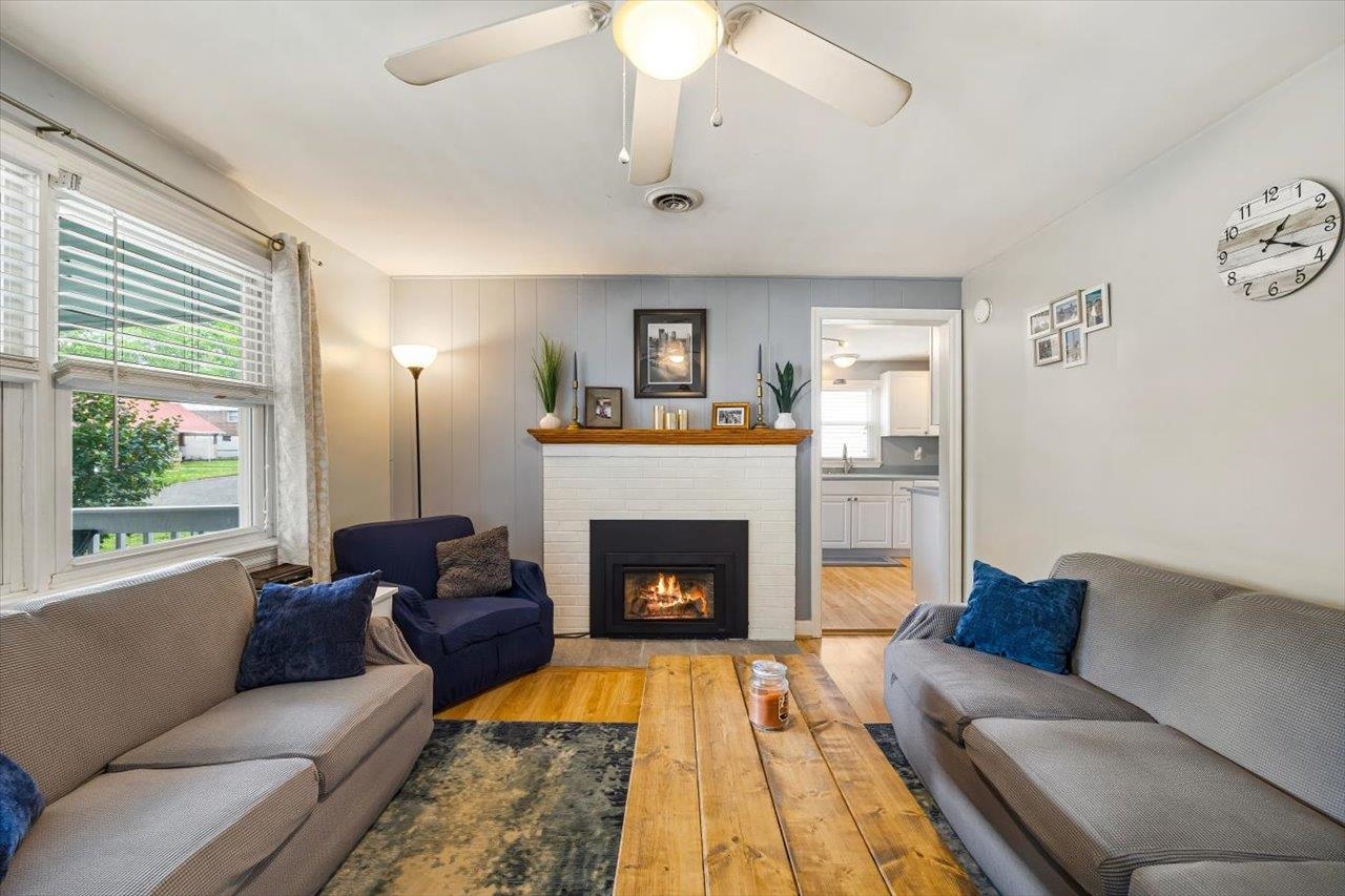 232 RIVER RD