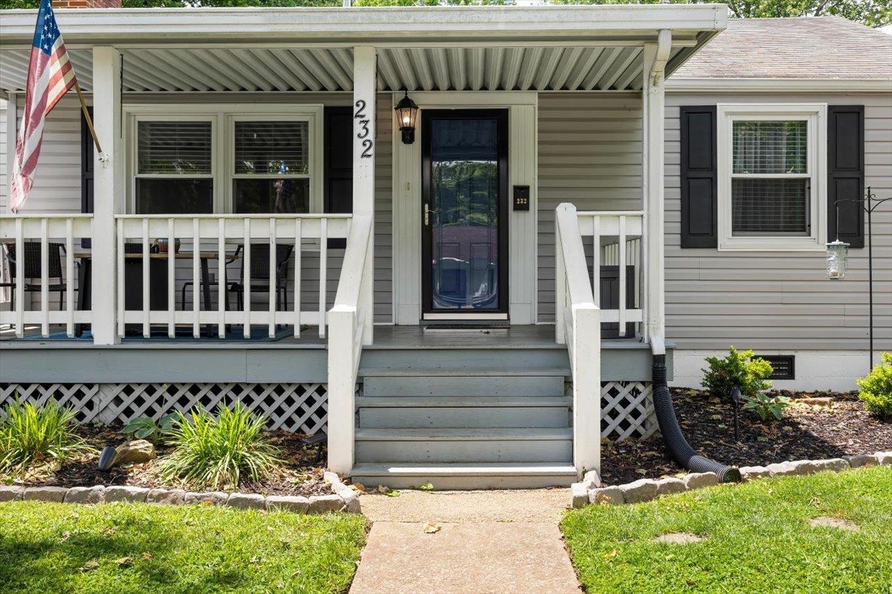 232 RIVER RD