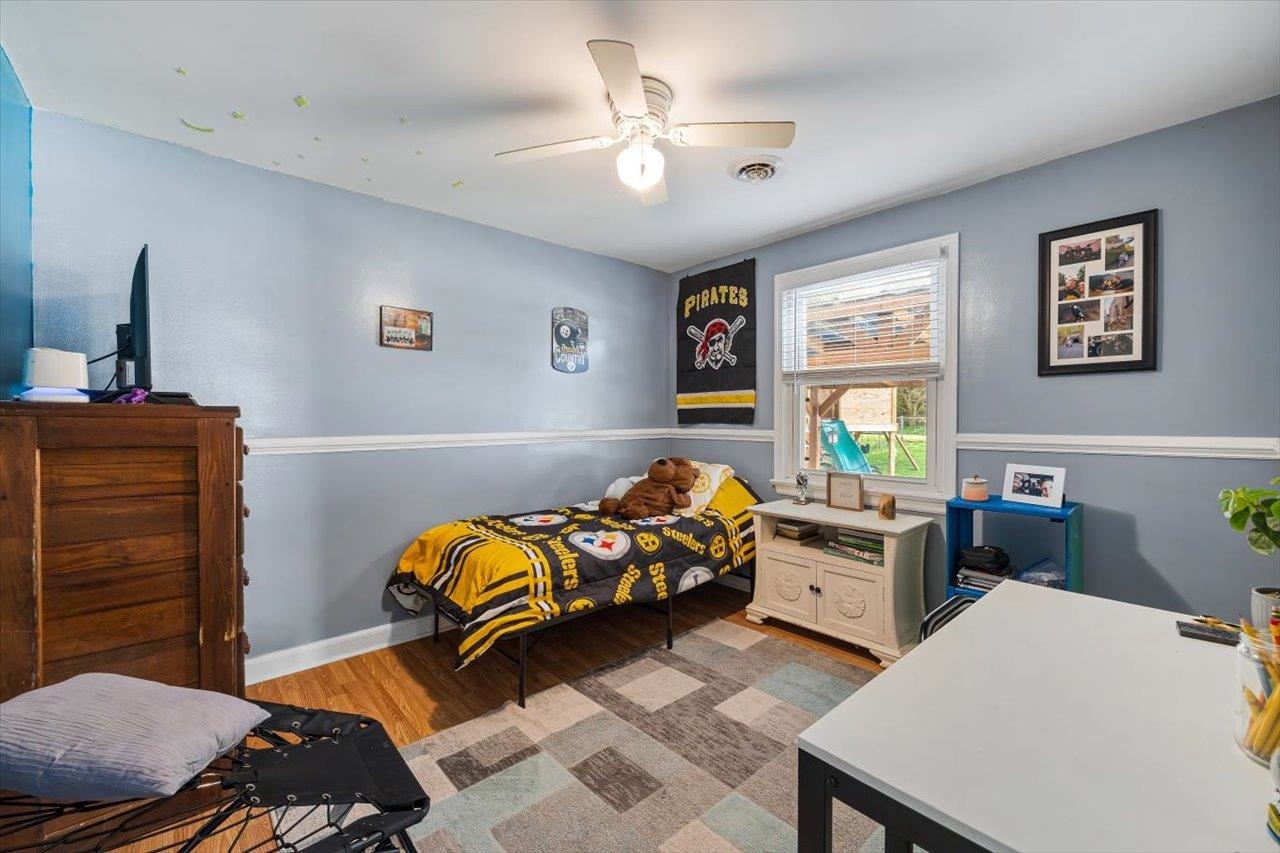 232 RIVER RD
