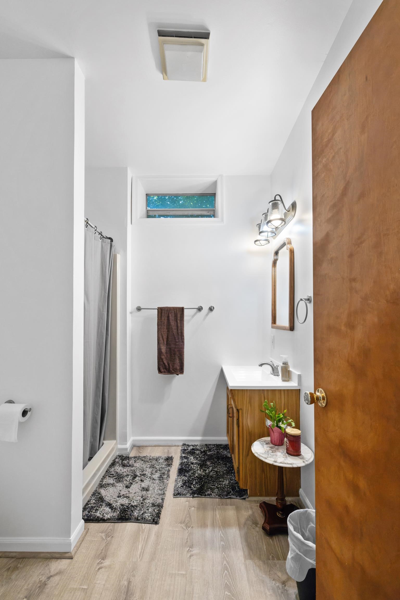 1704 LEE JACKSON HWY