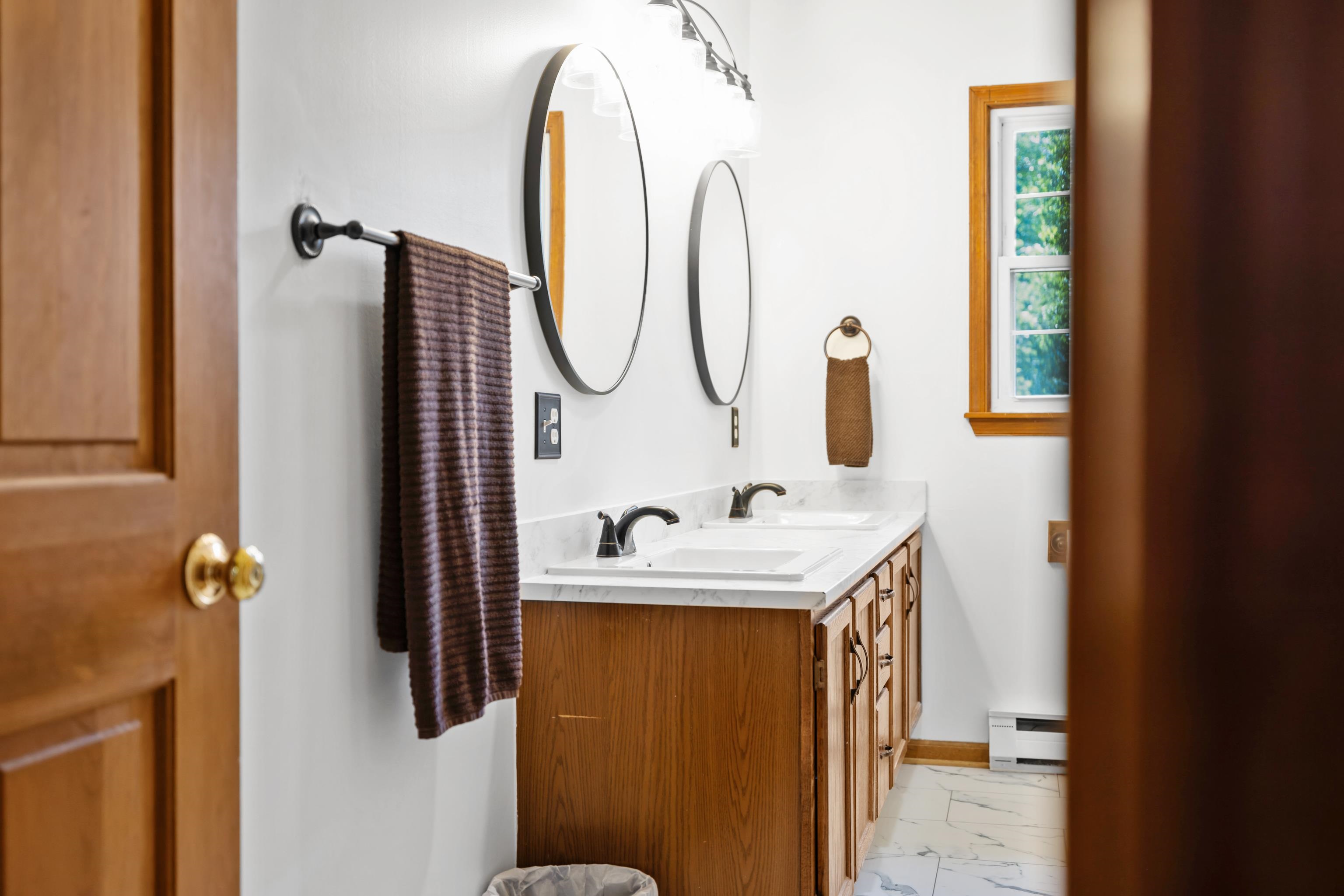 1704 LEE JACKSON HWY