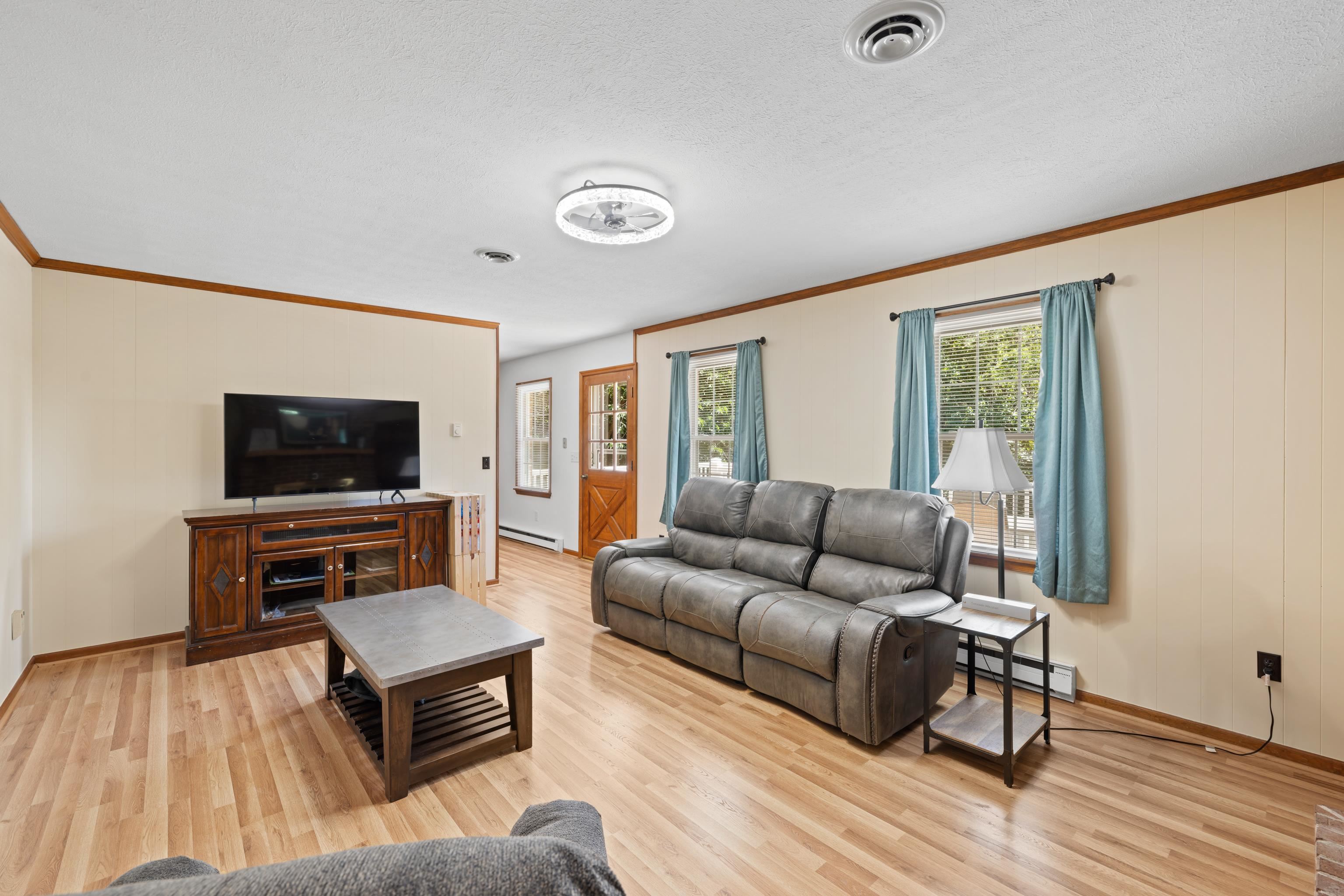 1704 LEE JACKSON HWY