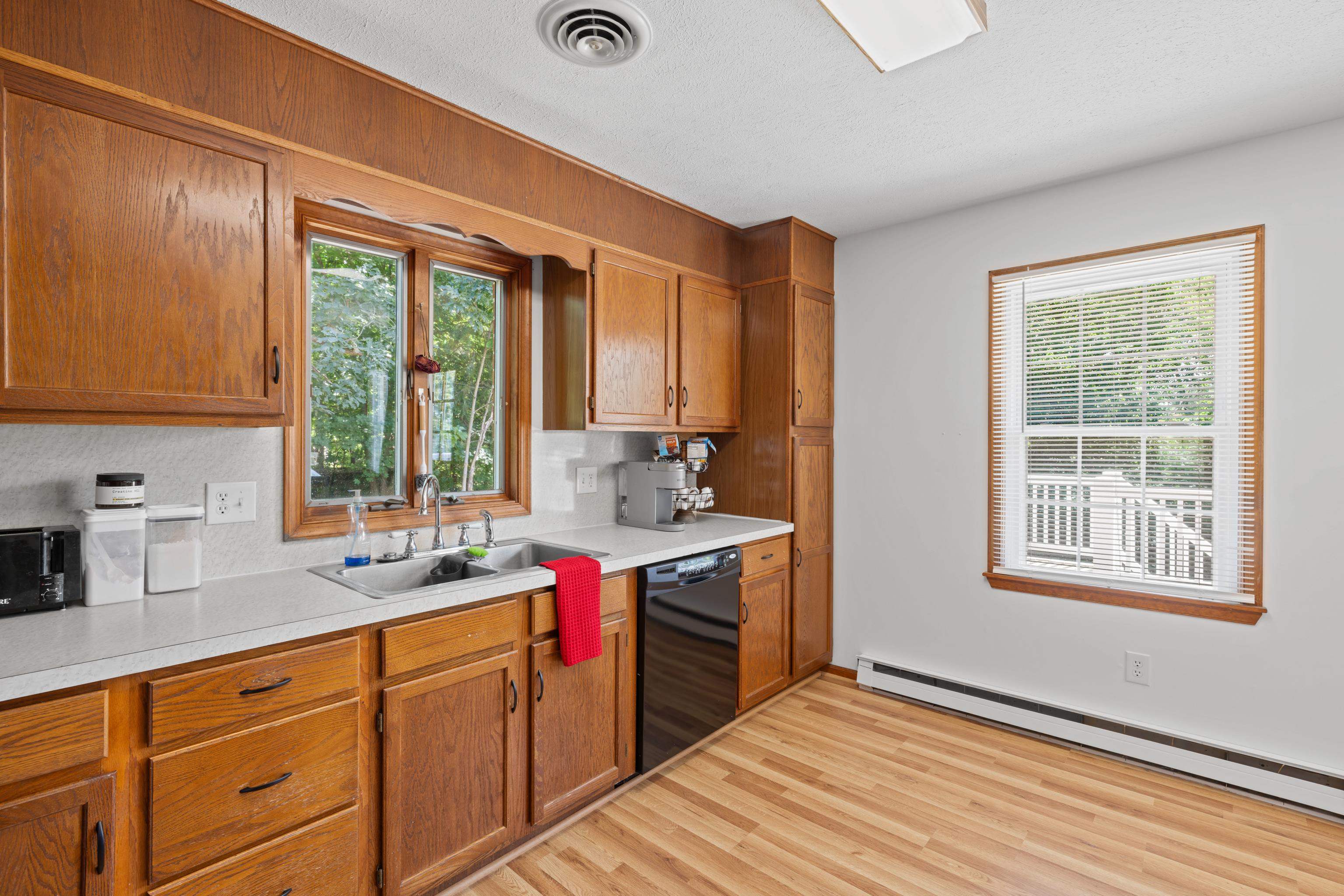 1704 LEE JACKSON HWY