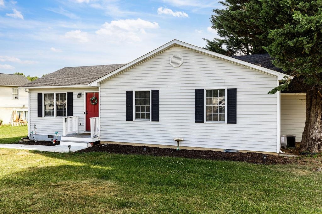 25 ORCHARD DR