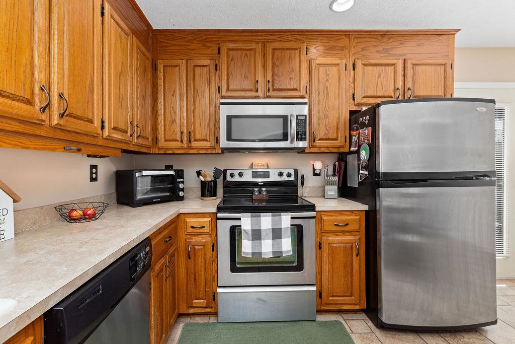 25 ORCHARD DR