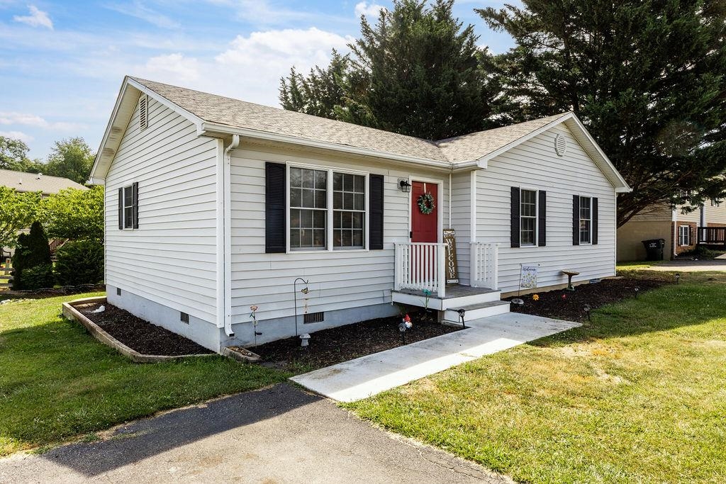 25 ORCHARD DR