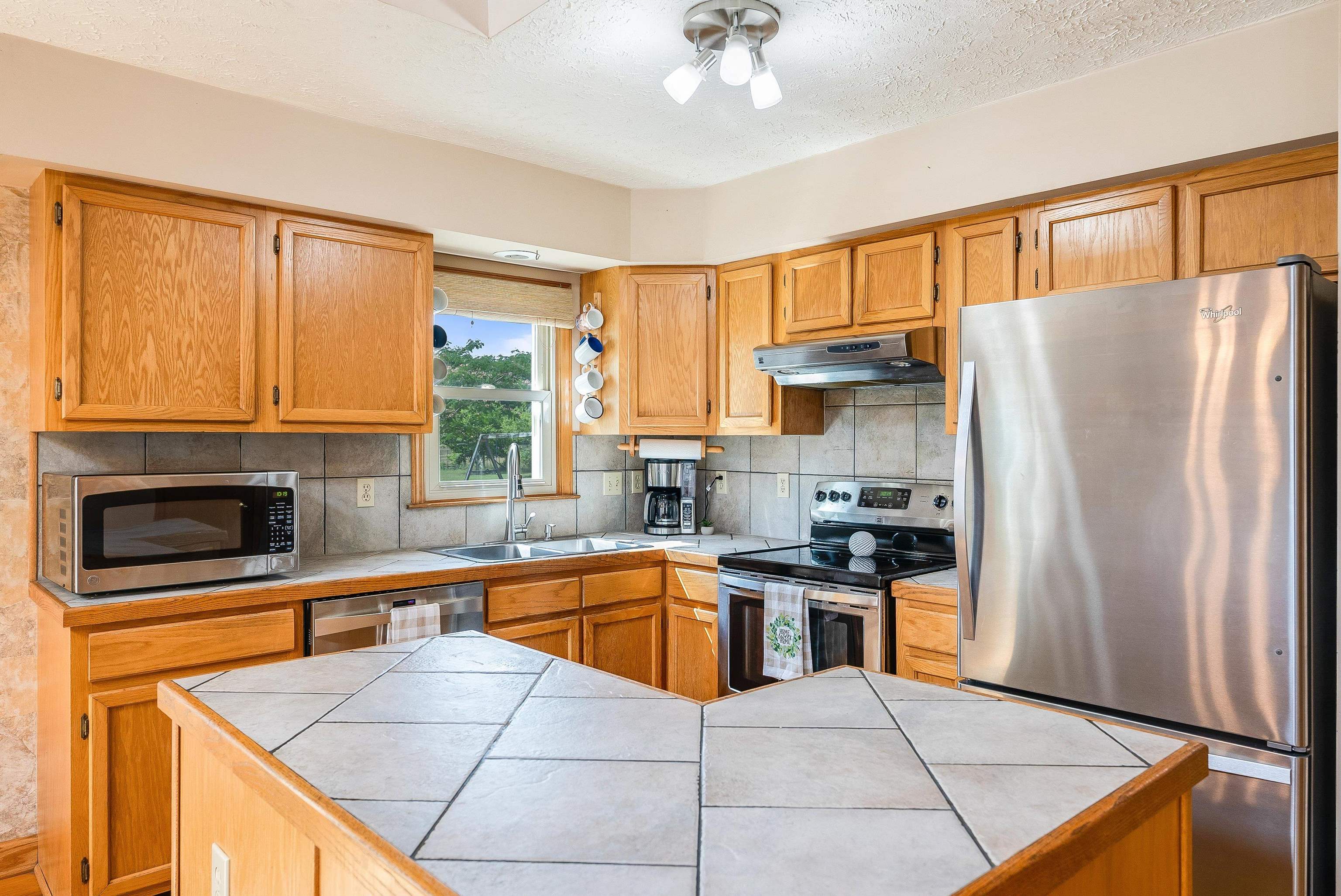 69 ALLENTOWN LN